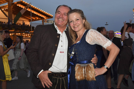 Almauftrieb beim Oktoberfest 2023 in München