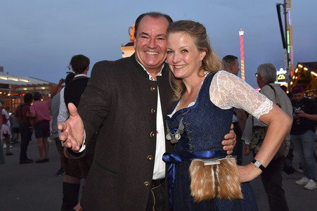 Almauftrieb beim Oktoberfest 2023 in München