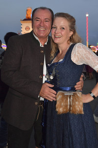 Almauftrieb beim Oktoberfest 2023 in München
