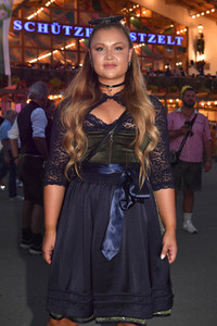 Almauftrieb beim Oktoberfest 2023 in München