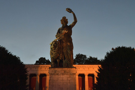 Almauftrieb beim Oktoberfest 2023 in München