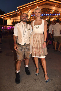 Almauftrieb beim Oktoberfest 2023 in München