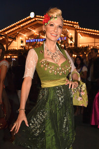 Almauftrieb beim Oktoberfest 2023 in München