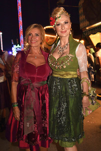Almauftrieb beim Oktoberfest 2023 in München