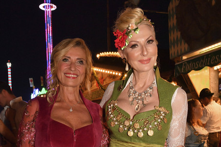 Almauftrieb beim Oktoberfest 2023 in München