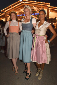 Almauftrieb beim Oktoberfest 2023 in München