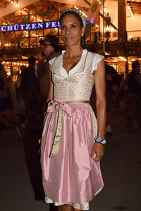 Almauftrieb beim Oktoberfest 2023 in München