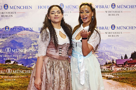 Wiesn Anstich 2023 im Hofbräu Berlin