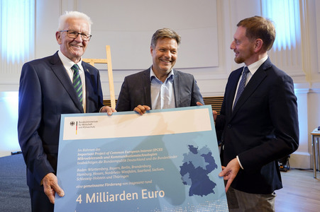 Konferenz 'Mikroelektronik: Schlüssel zur Transformation' in Berlin