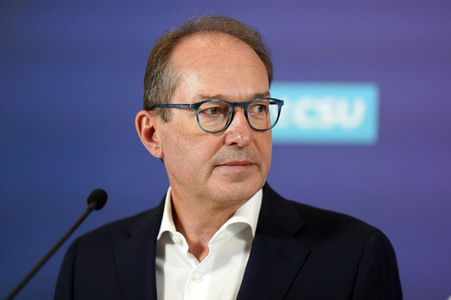 Pressestatement der CDU/CSU-Bundestagsfraktion in Berlin