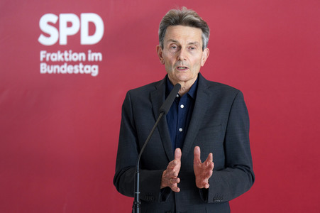 Pressestatement der SPD-Bundestagsfraktion in Berlin