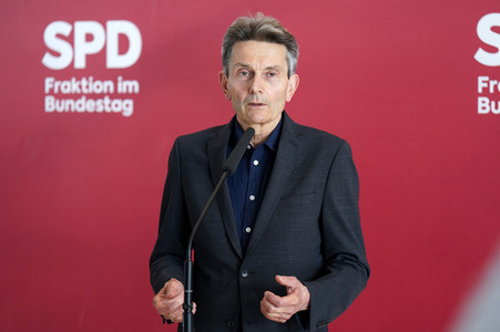 Pressestatement der SPD-Bundestagsfraktion in Berlin