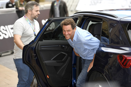 Ankunft von Dominic West auf dem San Sebastian International Film Festival 2023