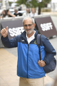 Ankunft von Gustavo Zerbino auf dem San Sebastian International Film Festival 2023