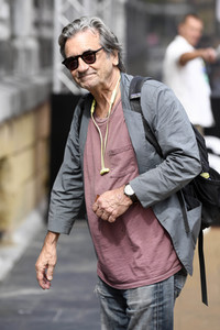 Ankunft von Griffin Dunne auf dem San Sebastian International Film Festival 2023