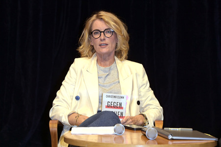 Buchpremiere 'Gegen Frauenhass' in Berlin