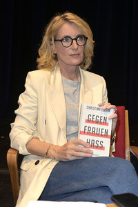 Buchpremiere 'Gegen Frauenhass' in Berlin