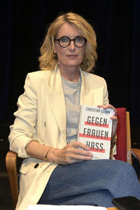 Buchpremiere 'Gegen Frauenhass' in Berlin