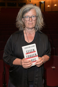 Buchpremiere 'Gegen Frauenhass' in Berlin