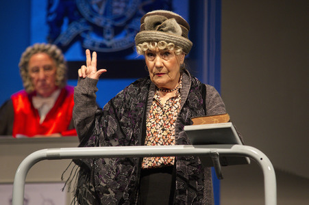 Theaterprobe 'Zeugin der Anklage' in Berlin