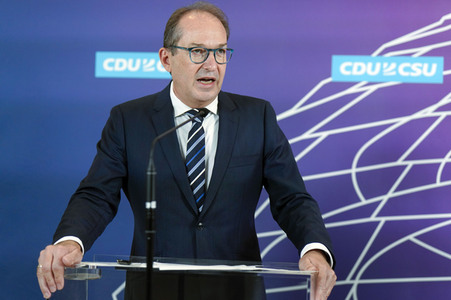 Pressestatement der CDU/CSU-Bundestagsfraktion in Berlin