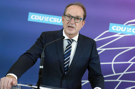 Pressestatement der CDU/CSU-Bundestagsfraktion in Berlin