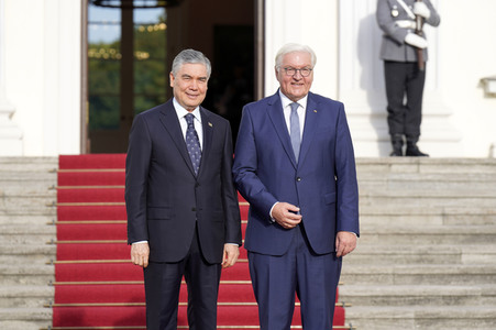 Empfang der Präsidenten von Kasachstan, Kirgisistan, Tadschikistan, Turkmenistan und Usbekistan in Berlin