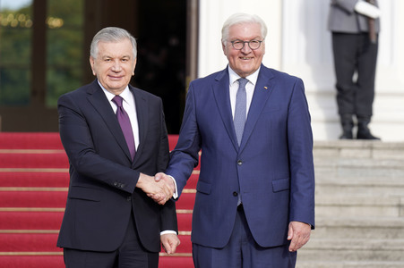 Empfang der Präsidenten von Kasachstan, Kirgisistan, Tadschikistan, Turkmenistan und Usbekistan in Berlin