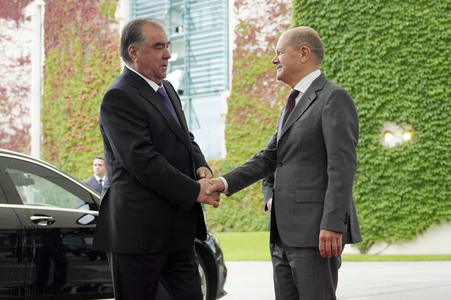 Empfang der Präsidenten von Kasachstan, Kirgisistan, Tadschikistan, Turkmenistan und Usbekistan im Kanzleramt in Berlin