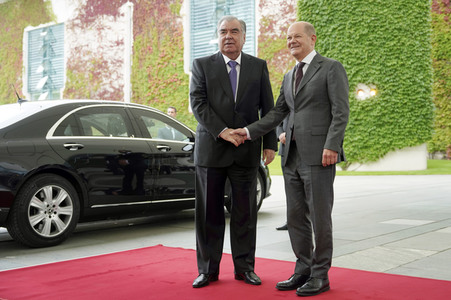 Empfang der Präsidenten von Kasachstan, Kirgisistan, Tadschikistan, Turkmenistan und Usbekistan im Kanzleramt in Berlin