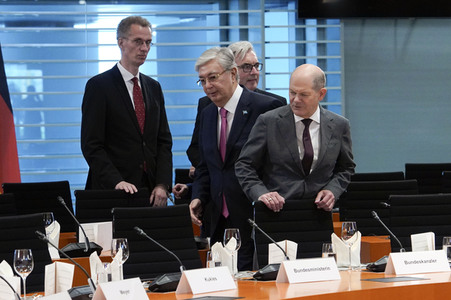 Empfang der Präsidenten von Kasachstan, Kirgisistan, Tadschikistan, Turkmenistan und Usbekistan im Kanzleramt in Berlin