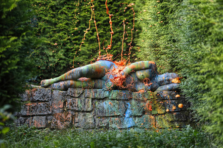 BODYART: Mauer Splash / Wall Splash