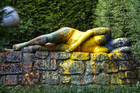BODYART: Mauer Splash / Wall Splash