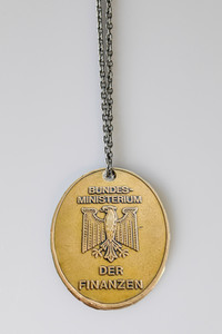 Symbolfoto Zoll-Dienstmarke