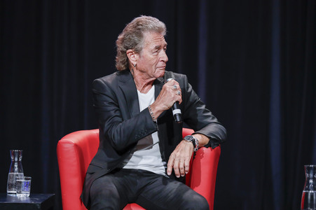 Hendrikje Balsmeyer und Peter Maffay auf der lit.Cologne Spezial 2023 in Köln