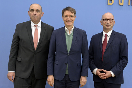 Bundespressekonferenz Neuordnung von BZgA und RKI in Berlin