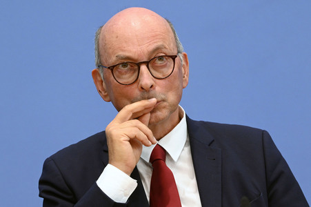 Bundespressekonferenz Neuordnung von BZgA und RKI in Berlin