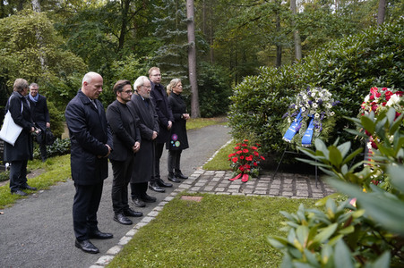 Kranzniederlegung in Gedenken an Willy Brandt in Berlin