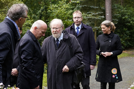 Kranzniederlegung in Gedenken an Willy Brandt in Berlin