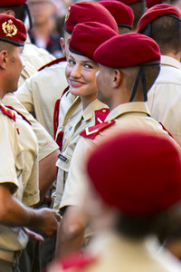 Leonor von Spanien bei Kranzniederlegung in Saragossa