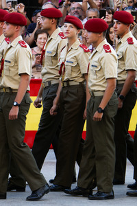 Leonor von Spanien bei Kranzniederlegung in Saragossa