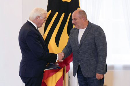 Verleihung des Verdienstordens der Bundesrepublik Deutschland in Berlin