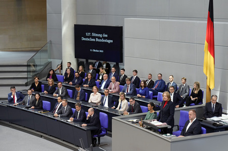 127. Sitzung des Deutschen Bundestages in Berlin
