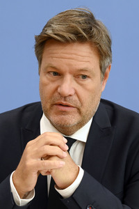 Bundespressekonferenz Vorstellung der Herbstprojektion der Bundesregierung in Berlin