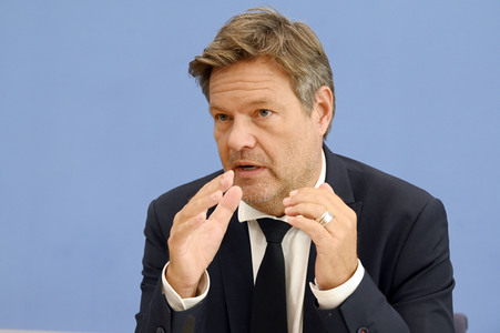 Bundespressekonferenz Vorstellung der Herbstprojektion der Bundesregierung in Berlin