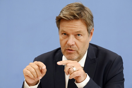 Bundespressekonferenz Vorstellung der Herbstprojektion der Bundesregierung in Berlin