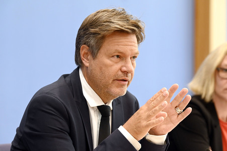 Bundespressekonferenz Vorstellung der Herbstprojektion der Bundesregierung in Berlin