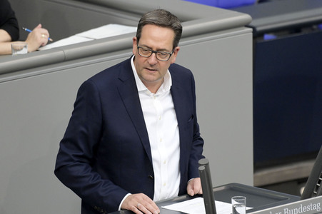 128. Sitzung des Deutschen Bundestages in Berlin