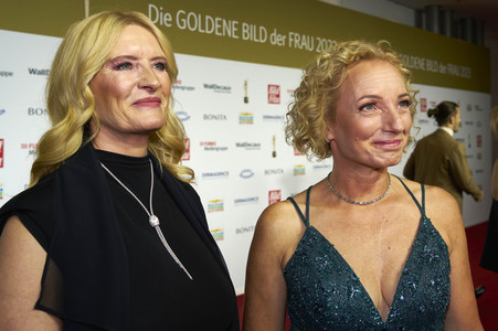 Goldene Bild der Frau 2023 in Hamburg