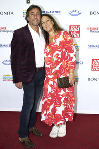 Goldene Bild der Frau 2023 in Hamburg